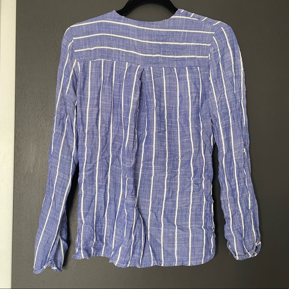 Blue Rain Striped Crossover Top - Size XS. - Picture 3 of 3